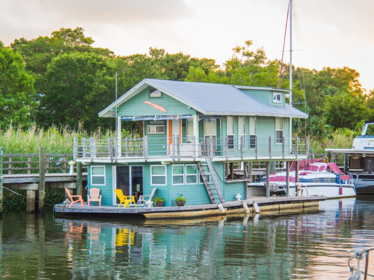 Houseboat in Florida