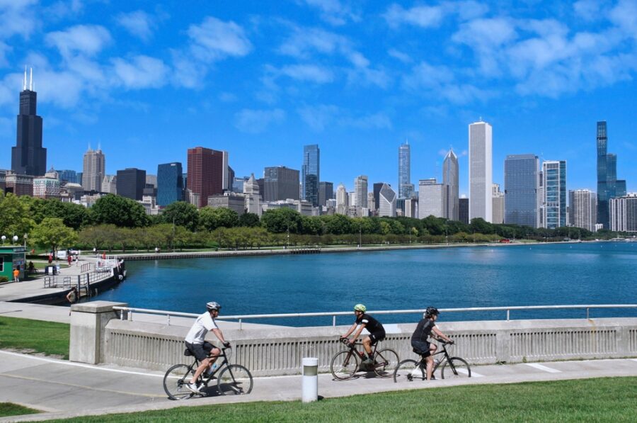 biking chicago